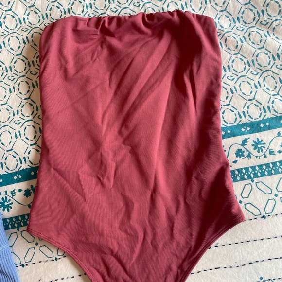 Babaton Contour Tube Bodysuit - Picture 3 of 4